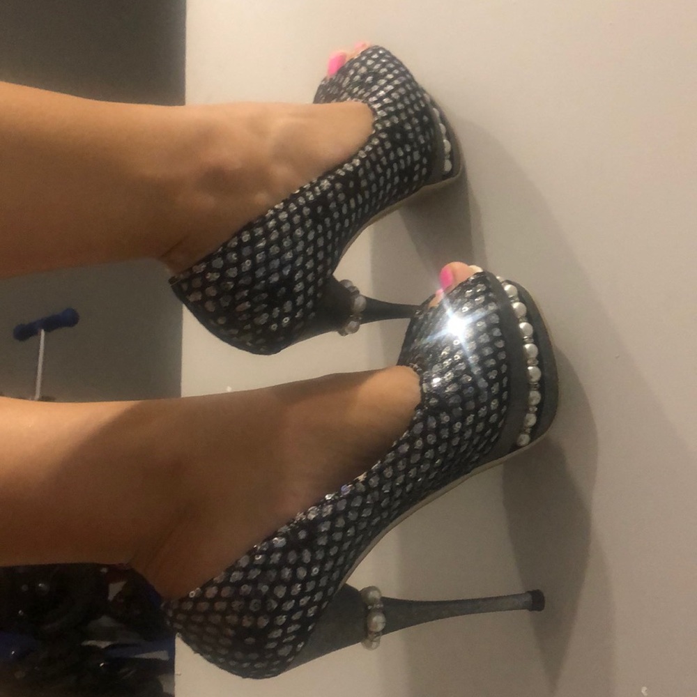 Swarovski & Pearl knockout heels 👅💦👅💦